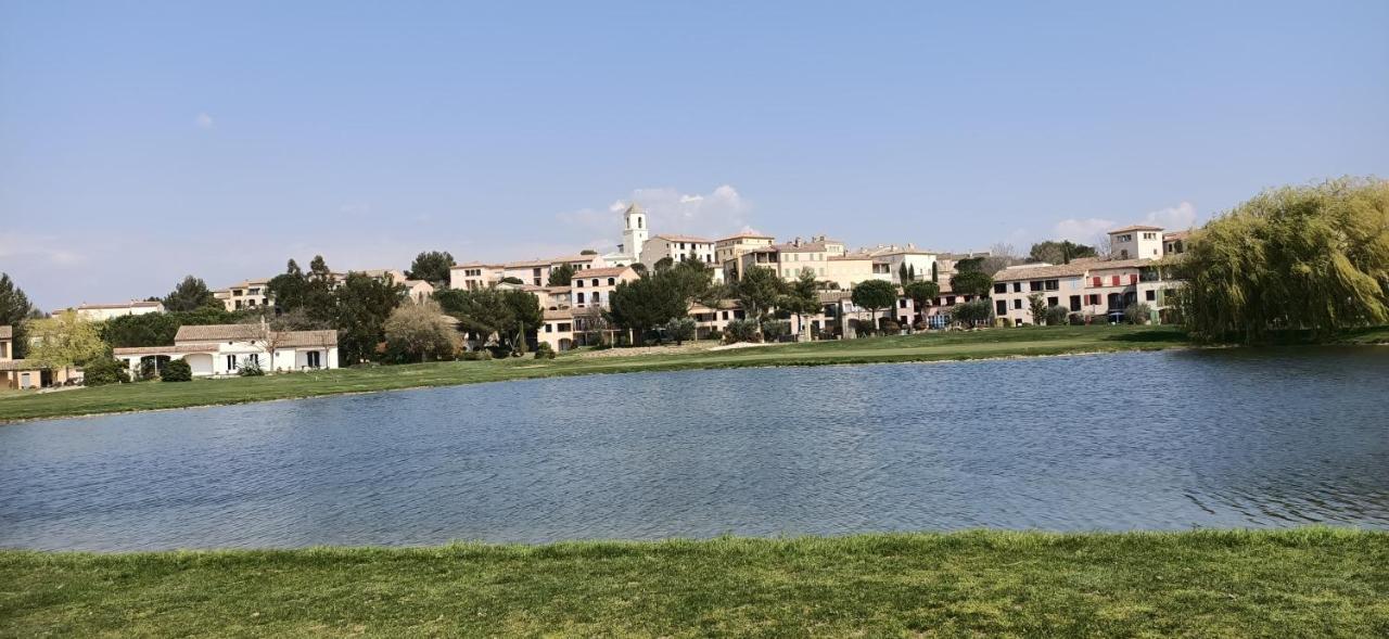 Charmant T2 Climatise Avec Belle Vue , Golf De Pont-Royal Мальмор Екстер'єр фото